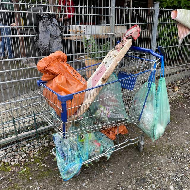 Sogar ein Einkaufswagen war Teil der Ausbeute