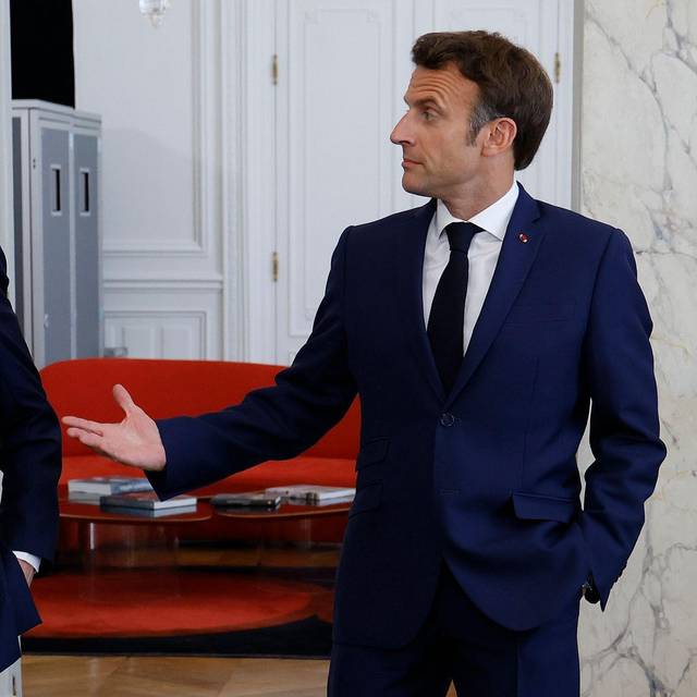 Francois Bayrou und Emmanuel Macron
