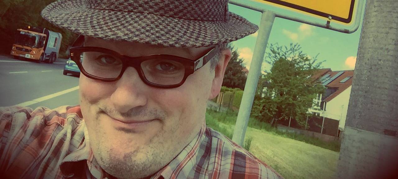 HIERSENKÖTTERS STADTRUNDFAHRT - KINOS