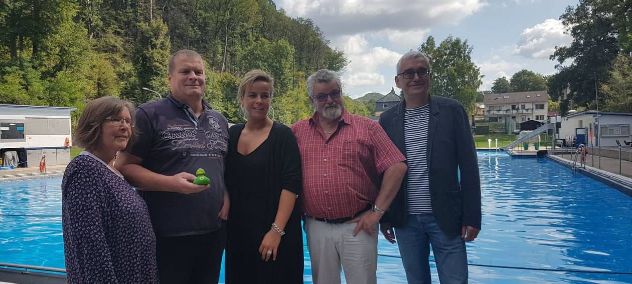 Hilfe für Schwimmbäder