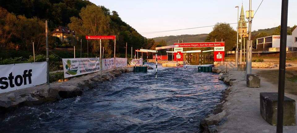 Bewegung auf dem Wildwasser