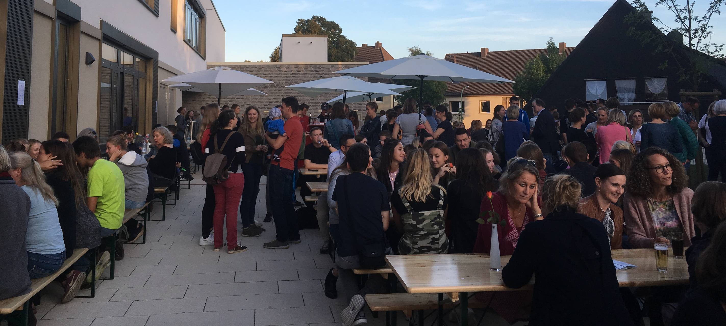 Ehemaligenfest an der Hildegardisschule