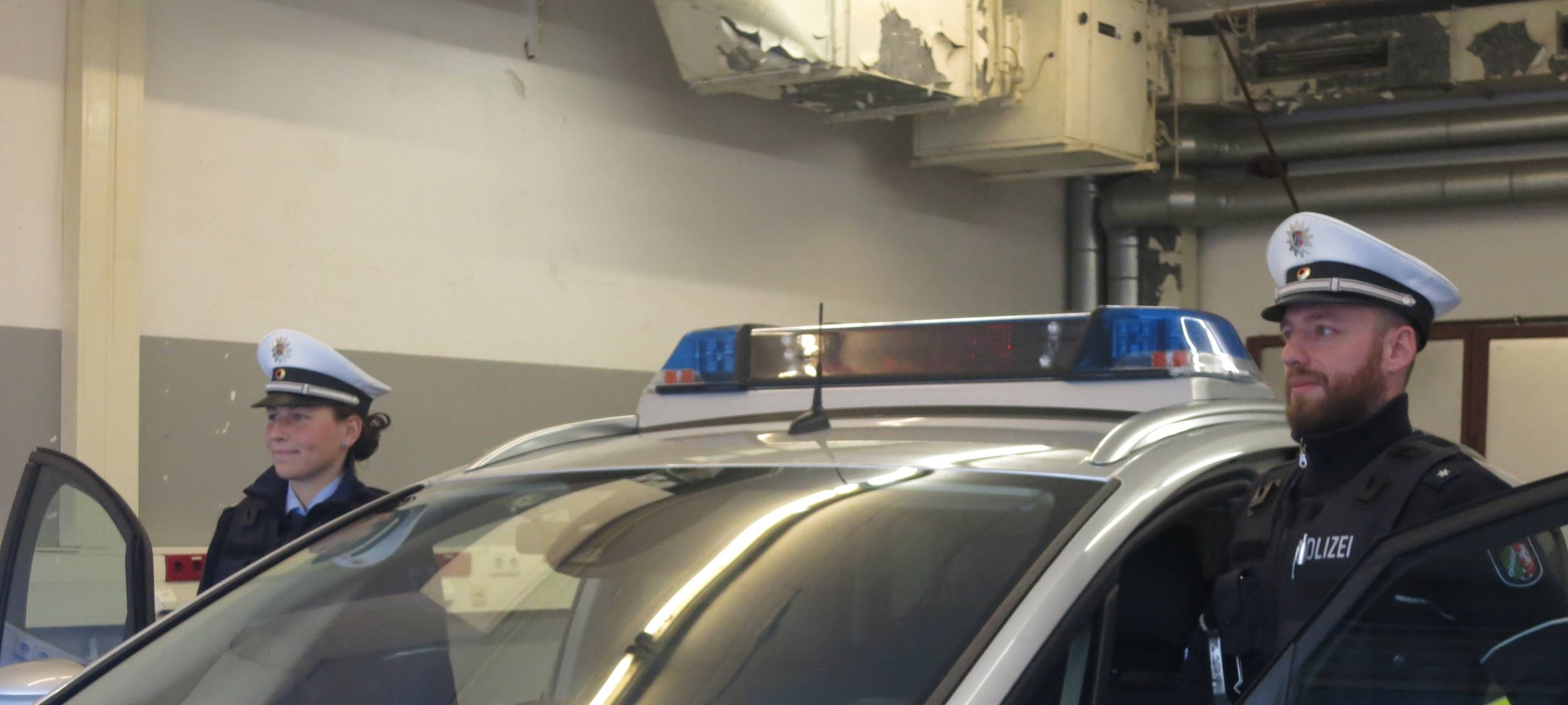 Der Familien-Van kann auch Streifenwagen