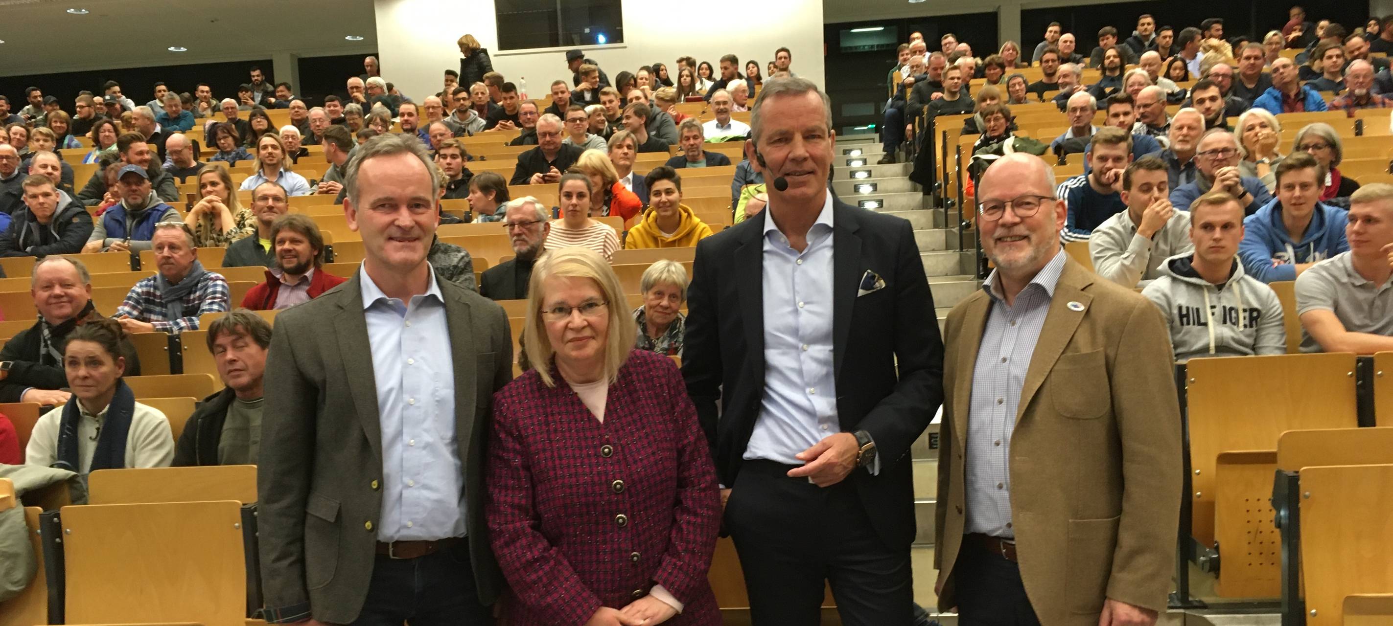 Wir treffen Henry Maske im Hagener Hochschulgespräch