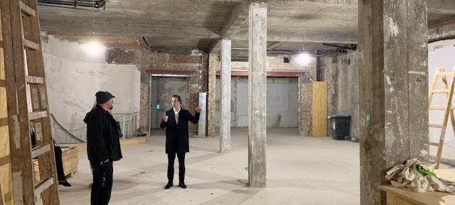 Vor der Markthalle noch schnell Apres Ski