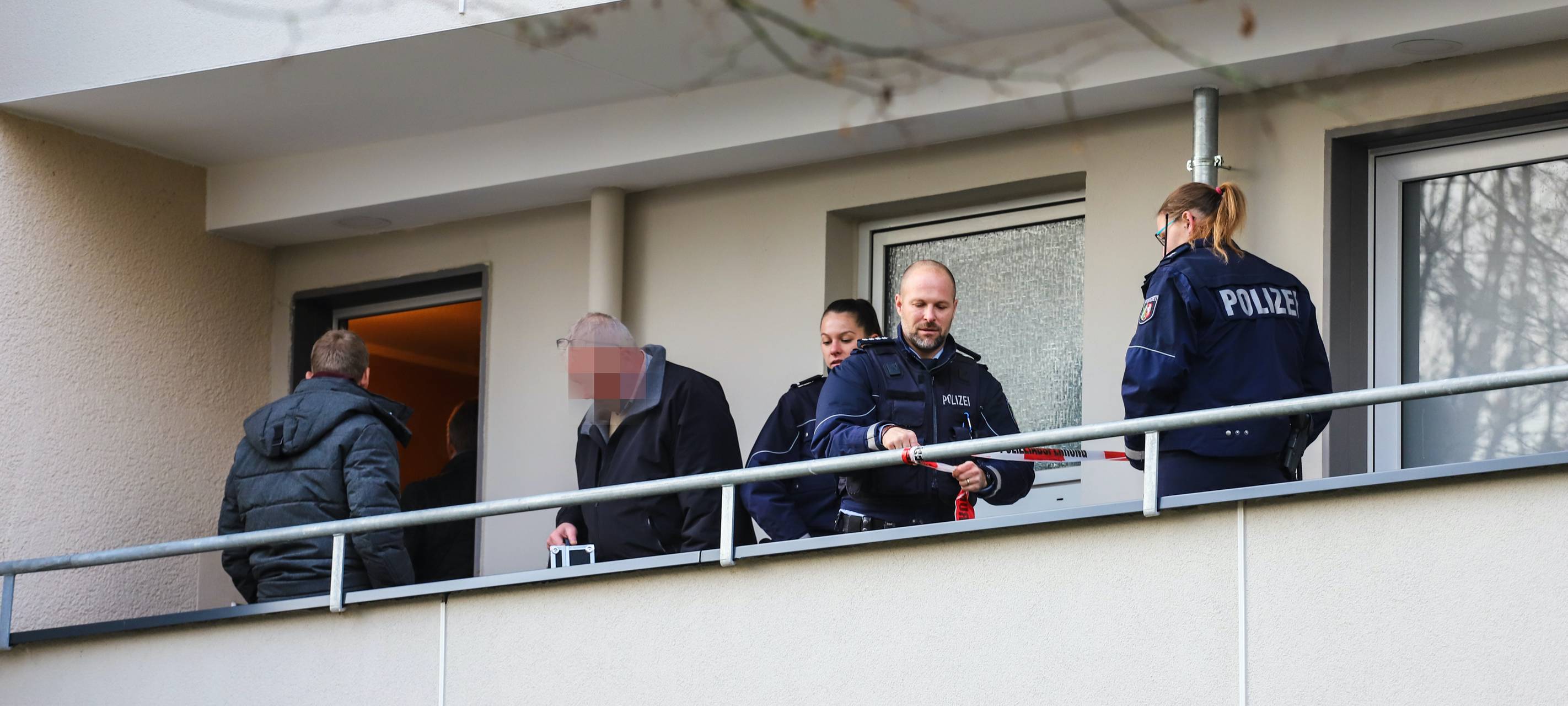 Toter mit Schussverletzung im Hochhaus auf Emst aufgefunden