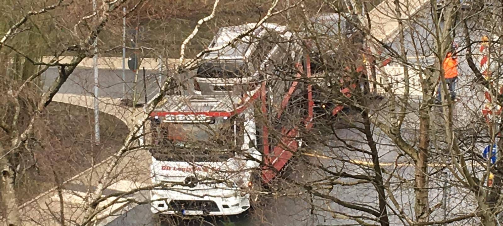 Kante zeigen am Kreisverkehr