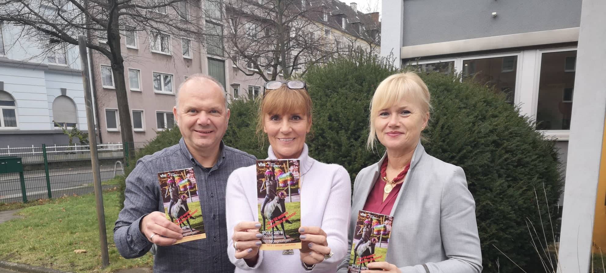 Die Volkshochschule schafft 100 Begegnungen