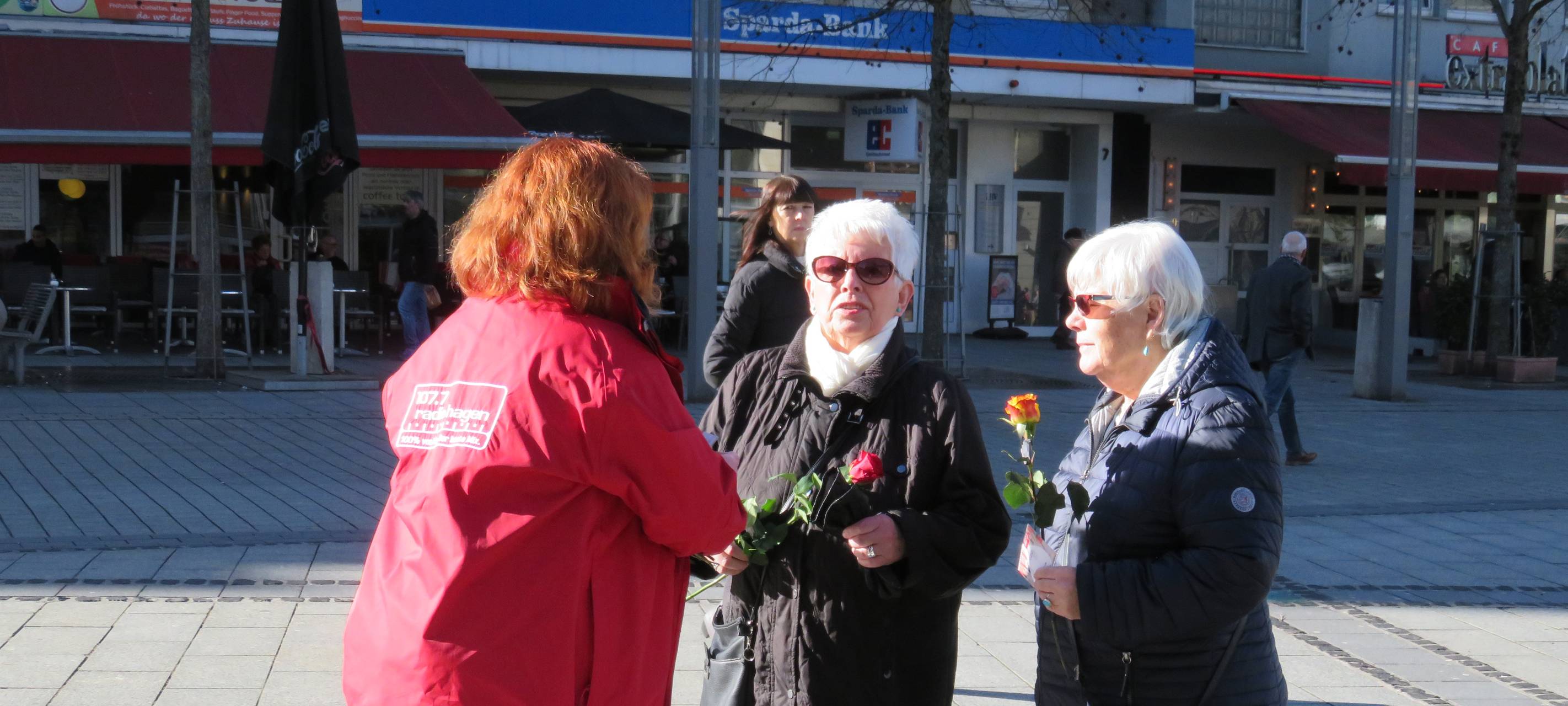 Radio Hagen verschenkt Rosen