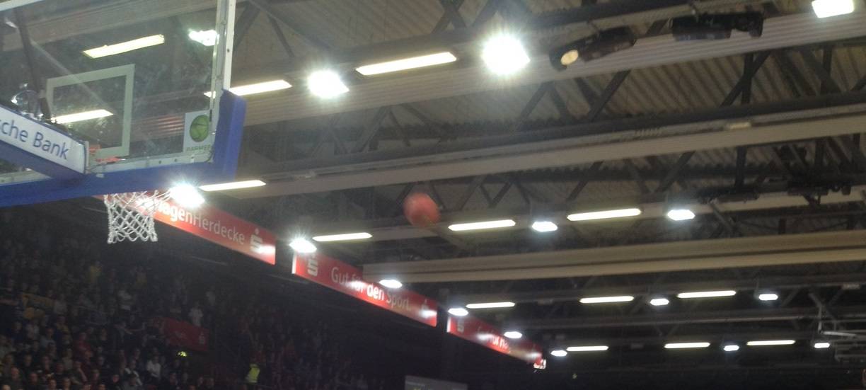 Phoenix schlägt Paderborn