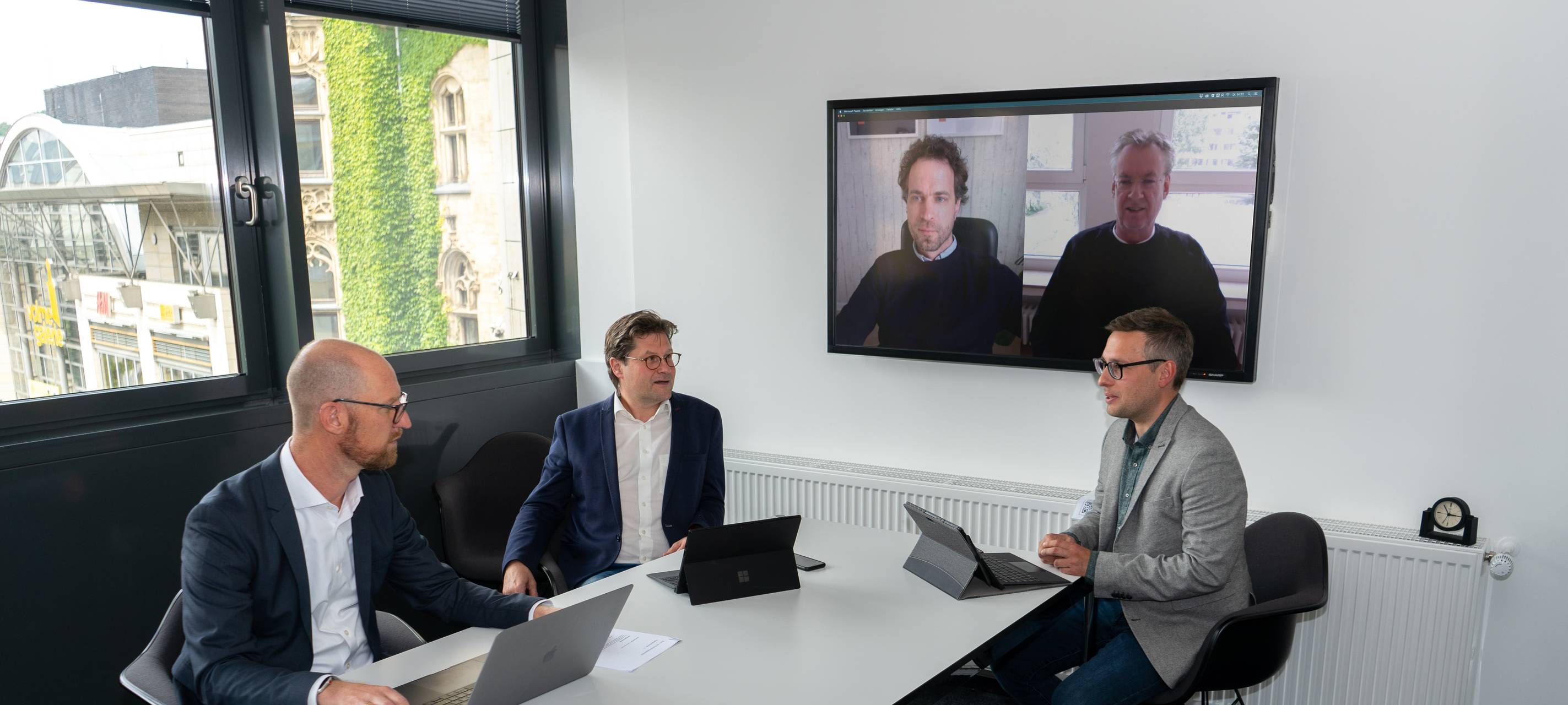 Erste Hilfe ins Netz: Hagenbusiness machts strategisch