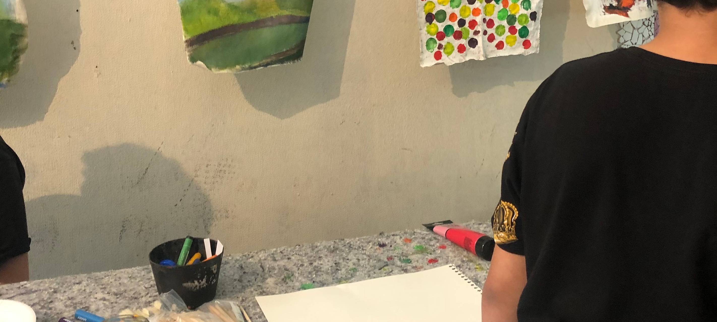 Bunte Fahnen in Wehringhausen