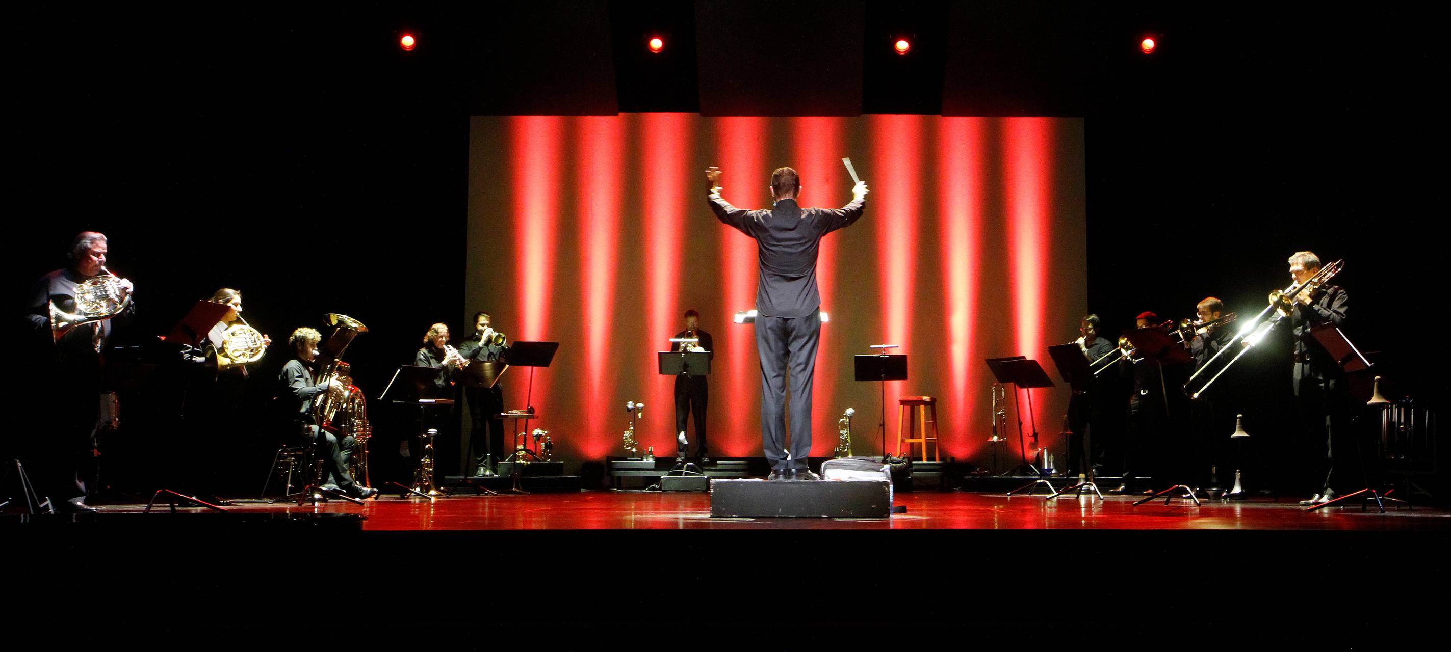 Von Bach bis Bond: Sonderkonzert im Theater "Brass, Bond and Beats"