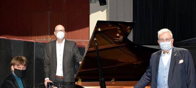 Neuer Flügel fürs Theater