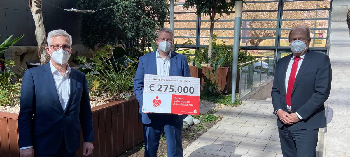 Sparkassenstiftung: 275 000,-