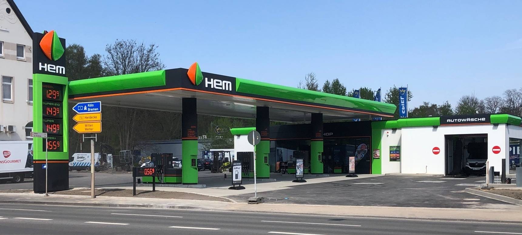 Tankstelle eröffnet