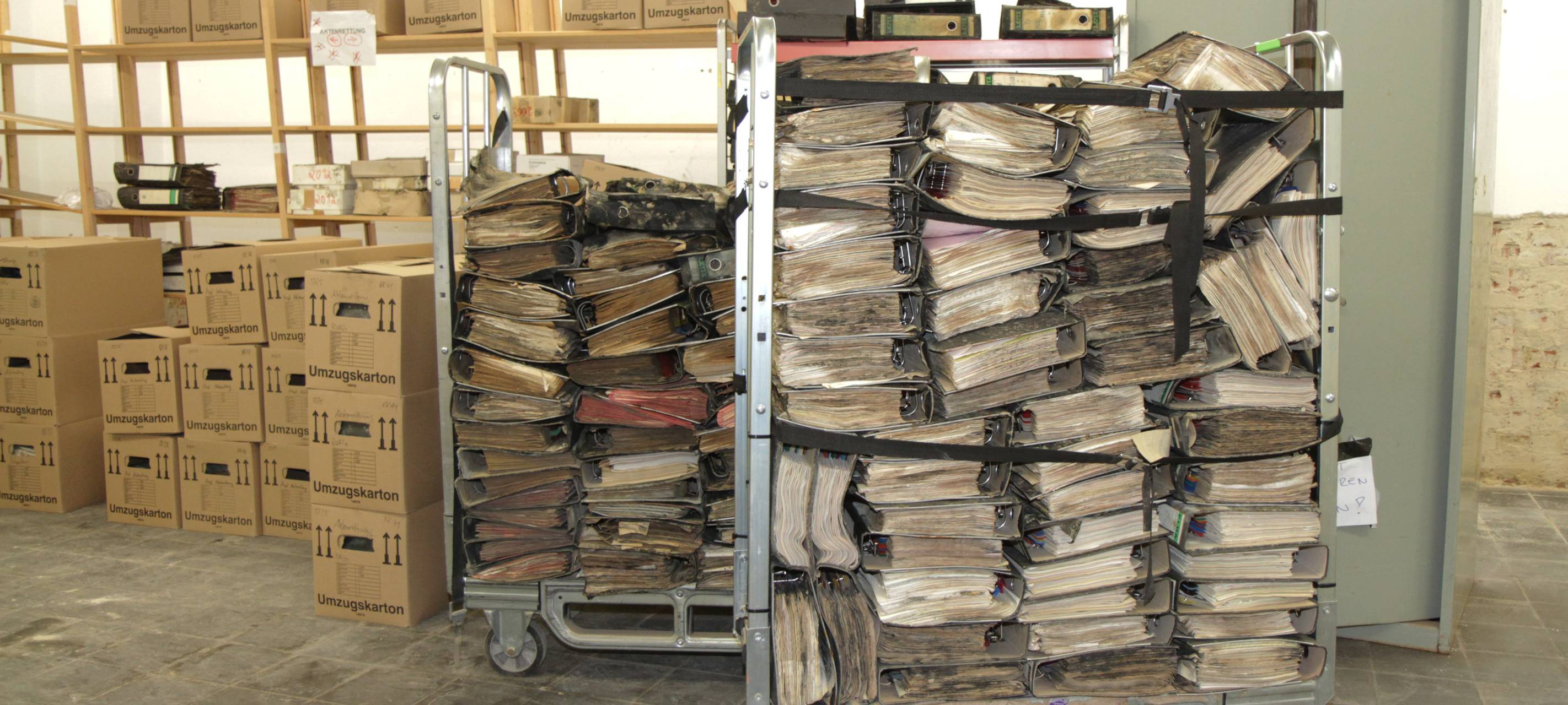 Aufwendige Aktenrettung