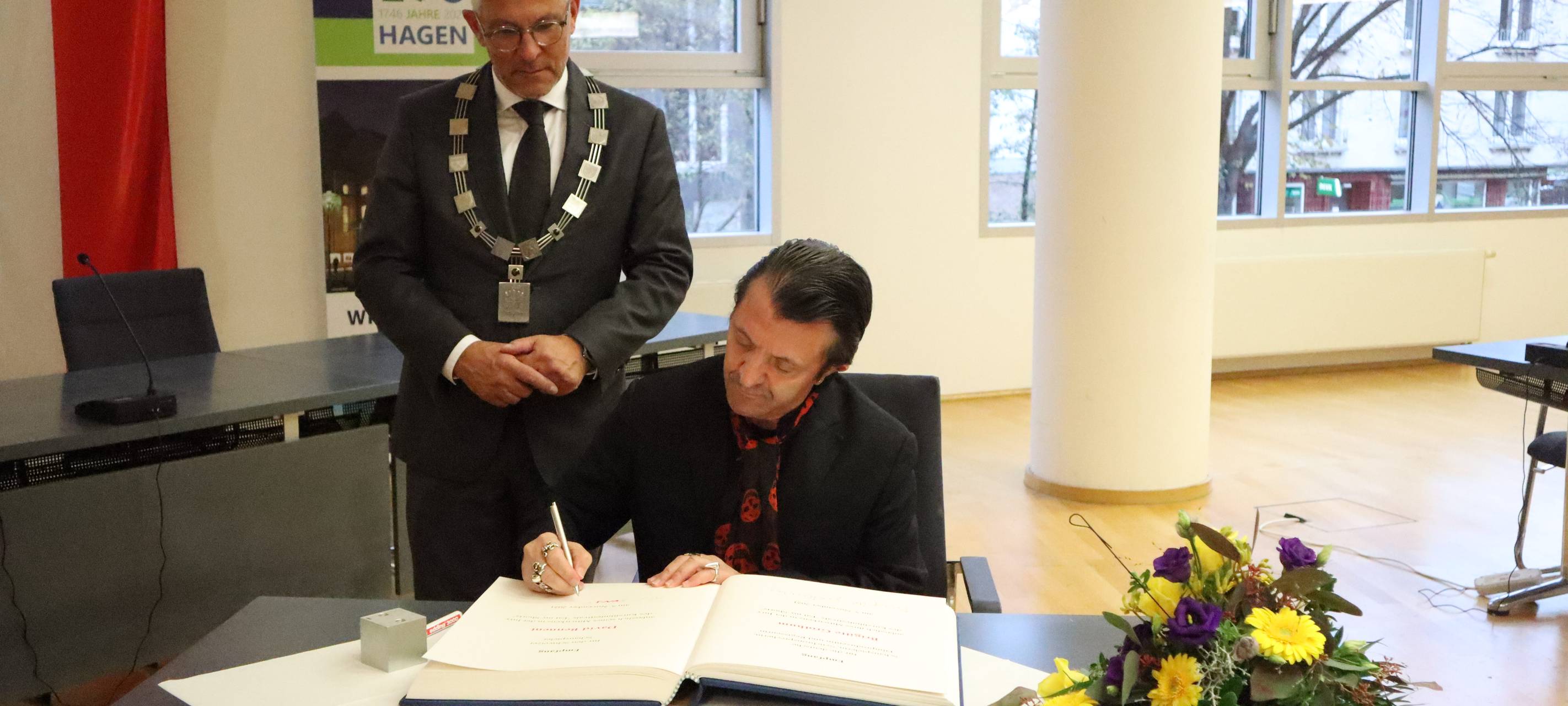 Goldenes Buch erweitert