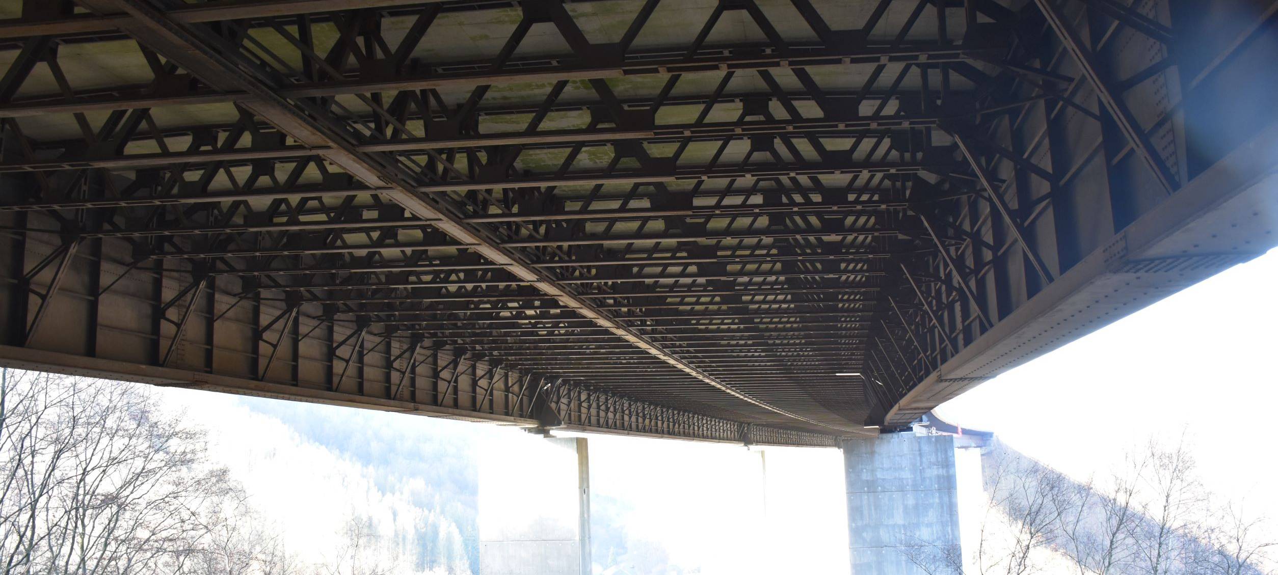 Einschränkungen dauern an