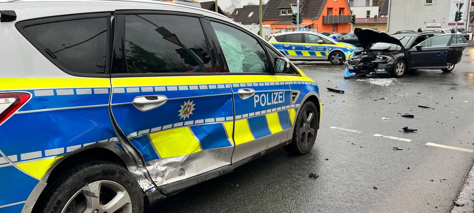 Unfall mit Streifenwagen