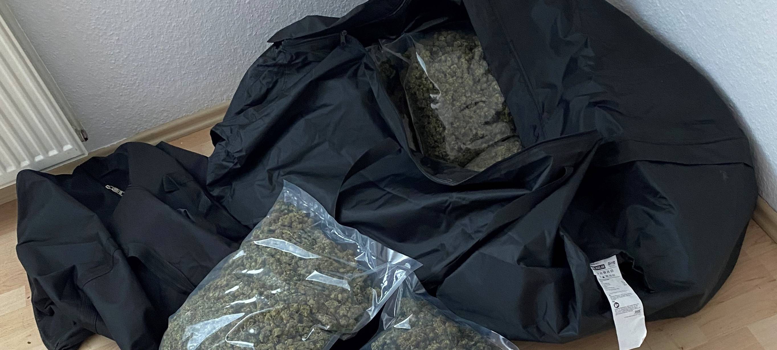 Die Hagener Polizei hat 24 Kilogramm Marihuana beschlagnahmt.