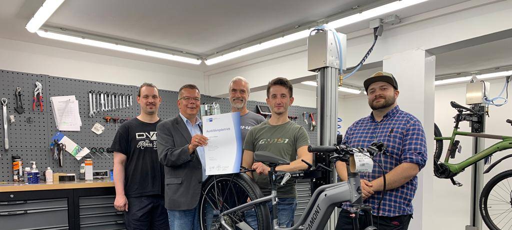 SIHK zeichnet Bike Store Hagen als neuen Ausbildungsbetrieb aus