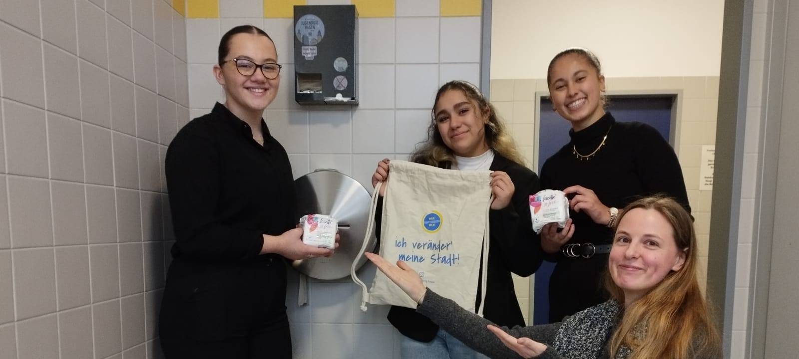 Hygiene-Artikel auf der Schultoilette