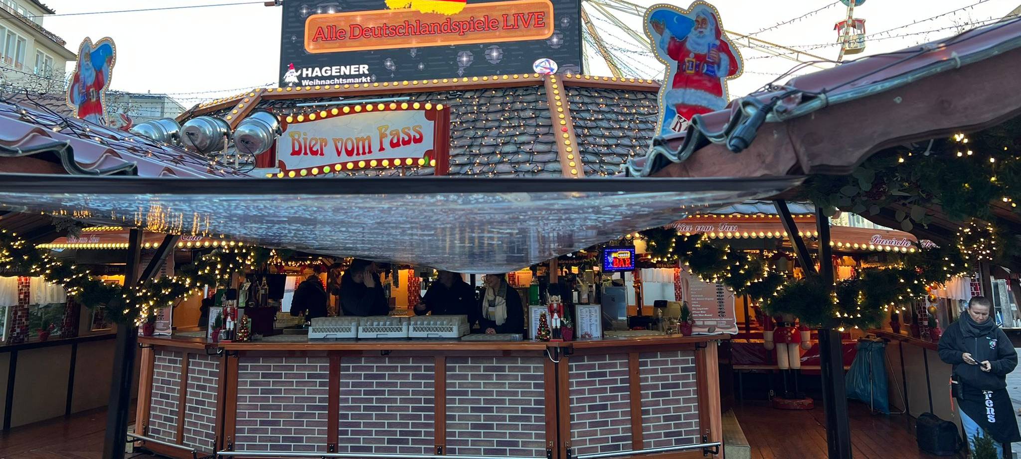 Public Viewing auf dem Weihnachtsmarkt