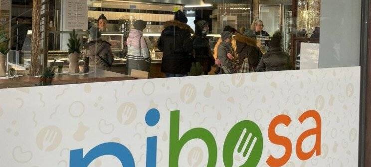 Pibosa verteilt Spenden-Bowls an Bedürftige