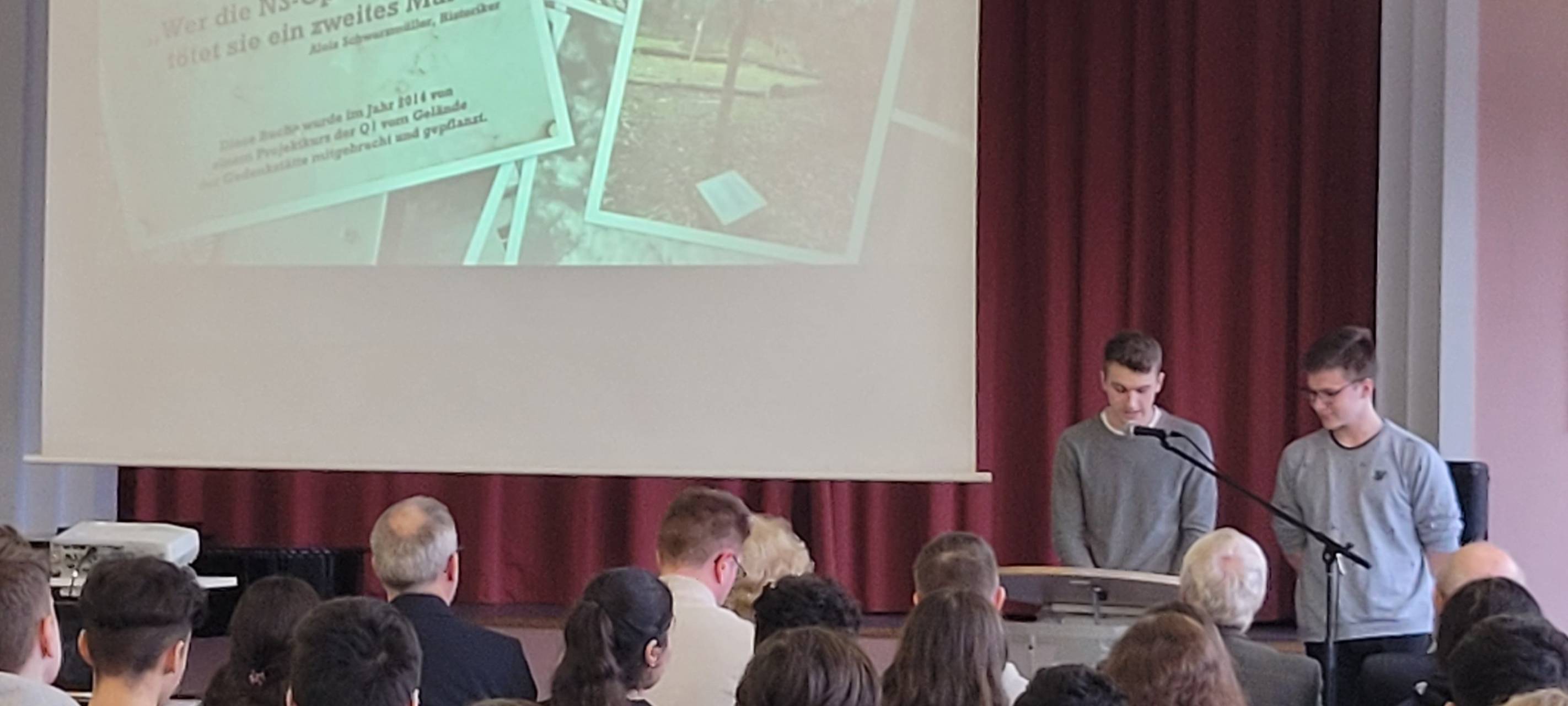 Das Christian-Rohlfs-Gymnasium begeht Gedenktag für die Opfer der NS-Zeit