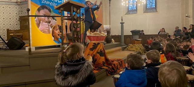 "Trommelreise" in Boele