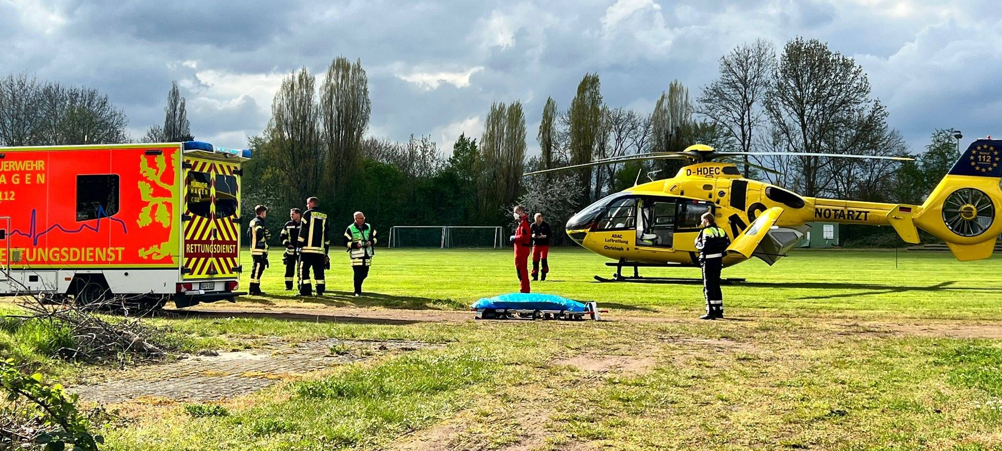 Kind stürzt aus Wohnung in Altenhagen