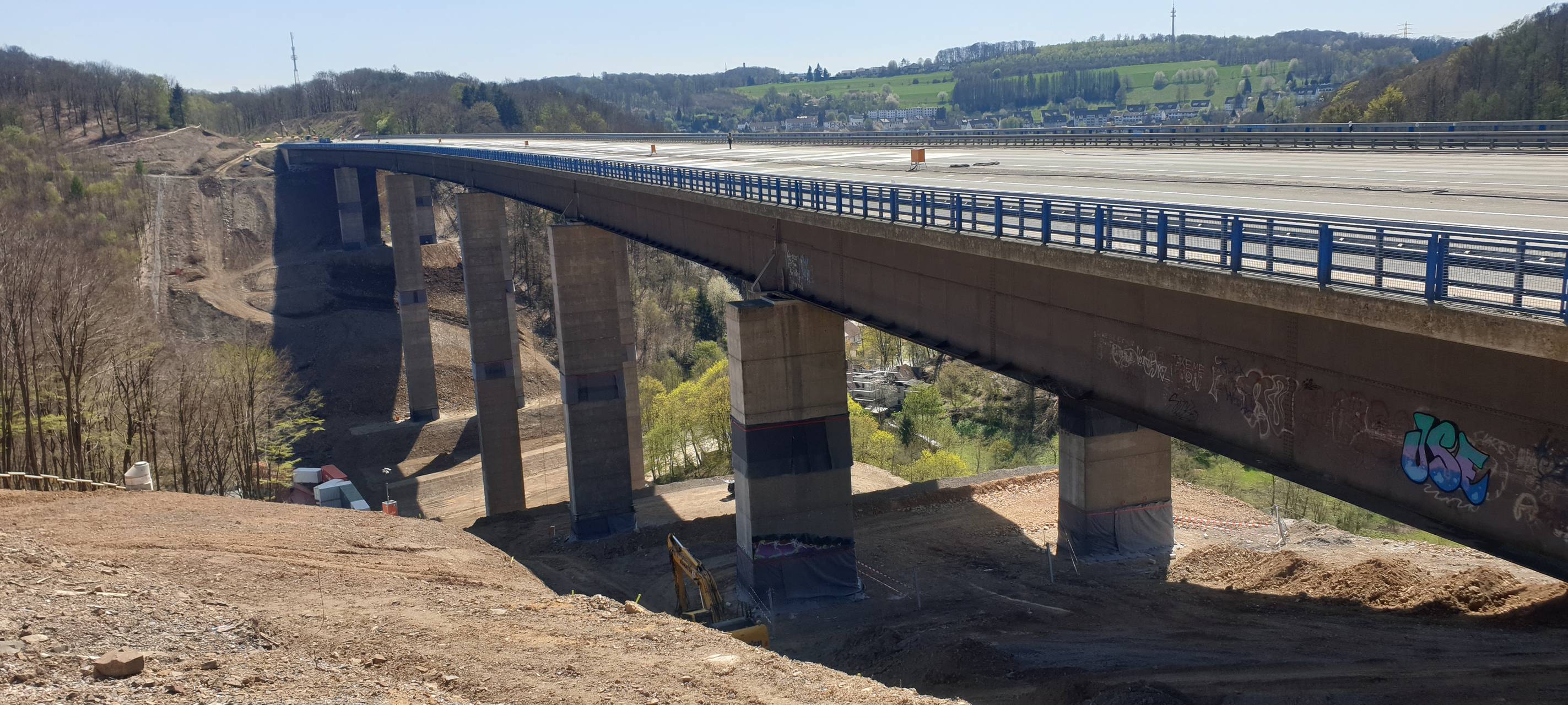 Die komplette Spreng-Ladung hier bei uns