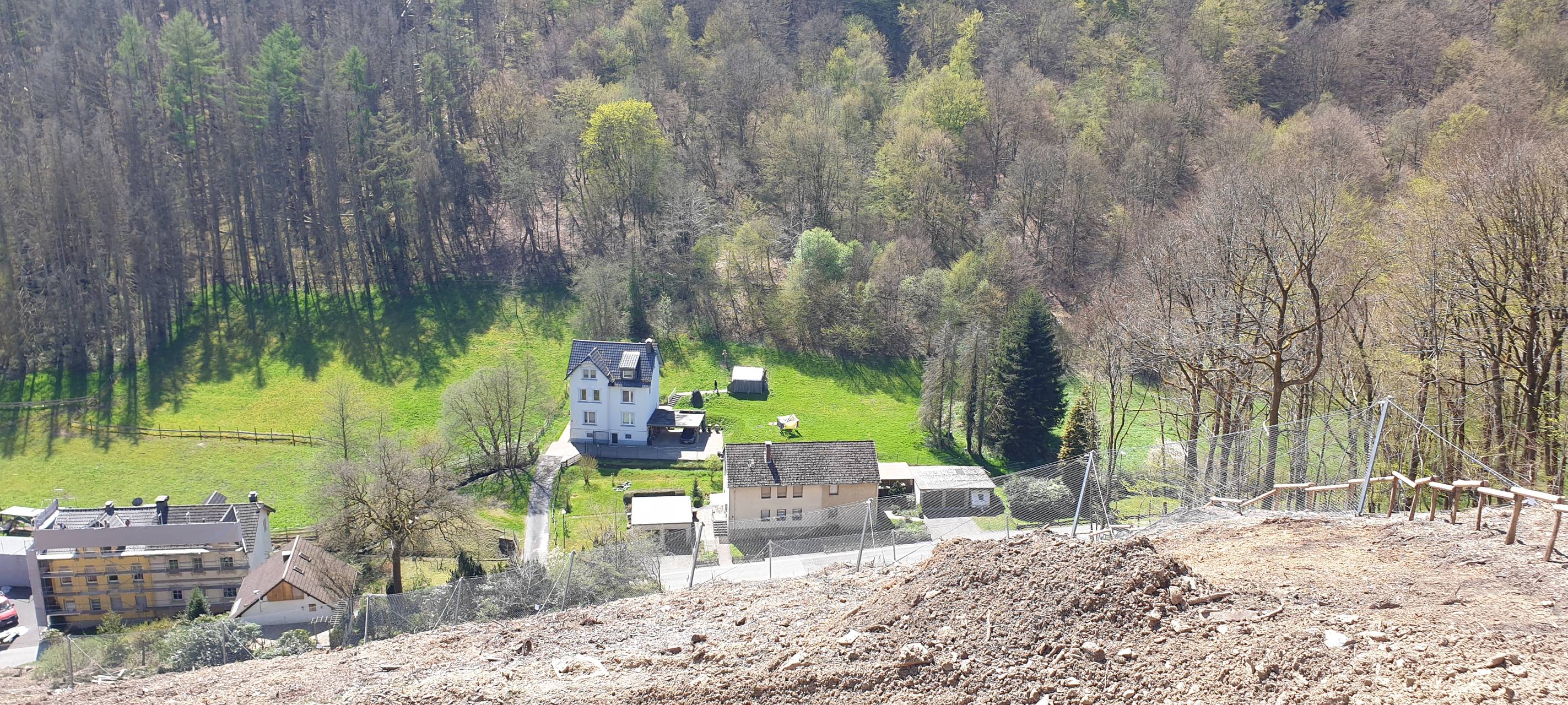 Die komplette Spreng-Ladung hier bei uns