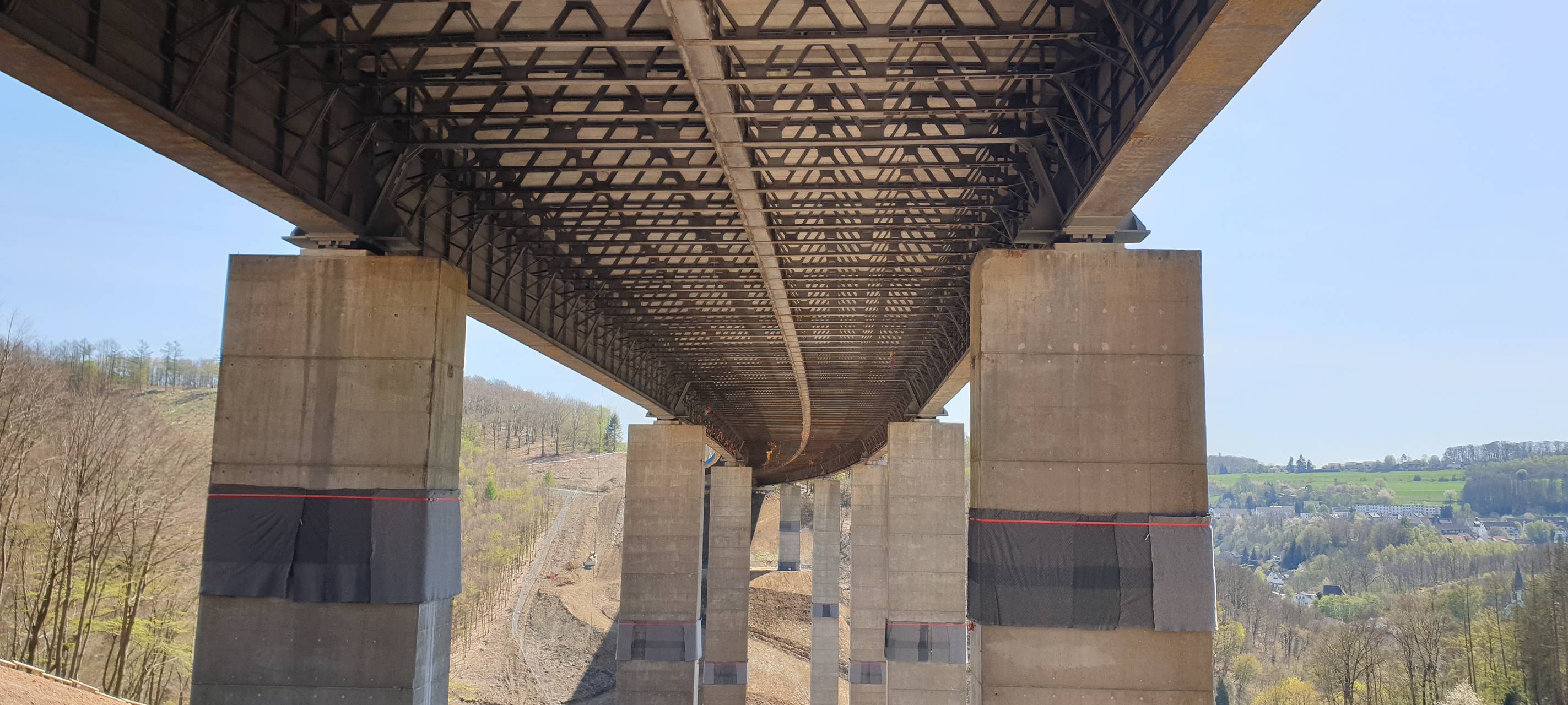 Die komplette Spreng-Ladung hier bei uns