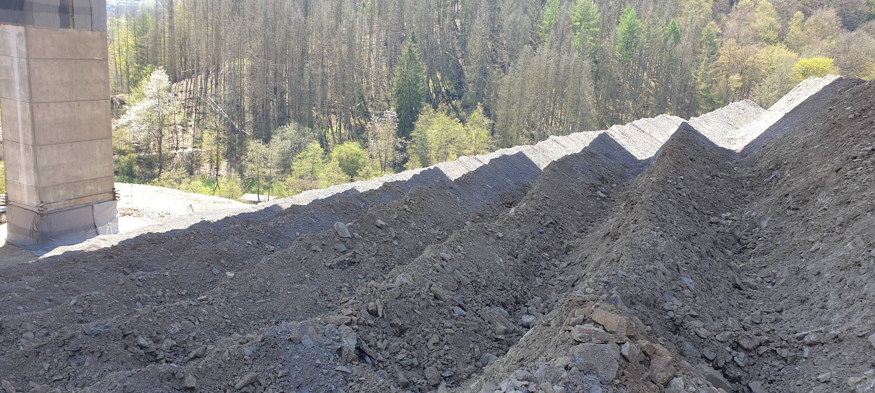 Die komplette Spreng-Ladung hier bei uns