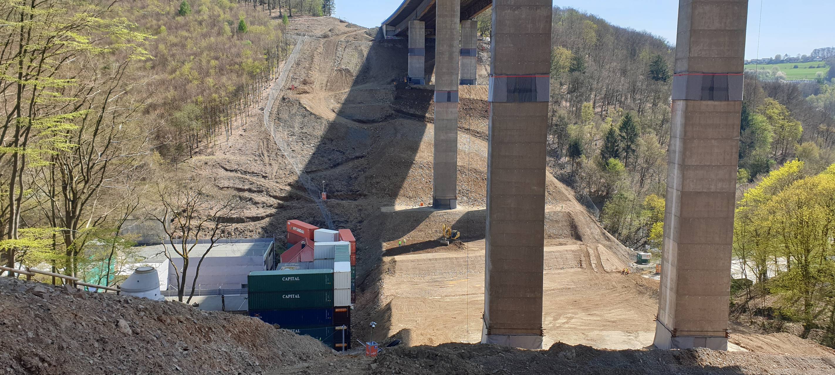 Die komplette Spreng-Ladung hier bei uns