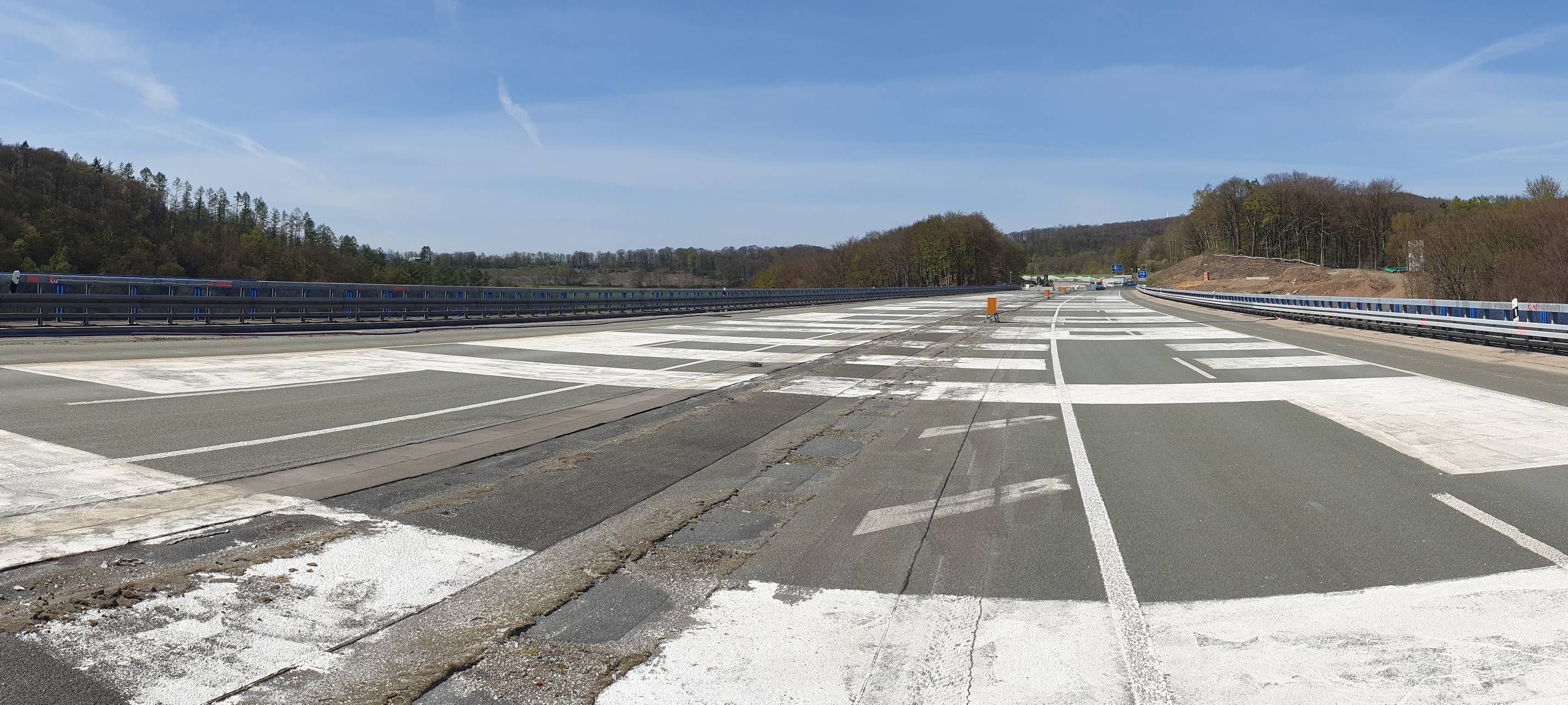 Die komplette Spreng-Ladung hier bei uns