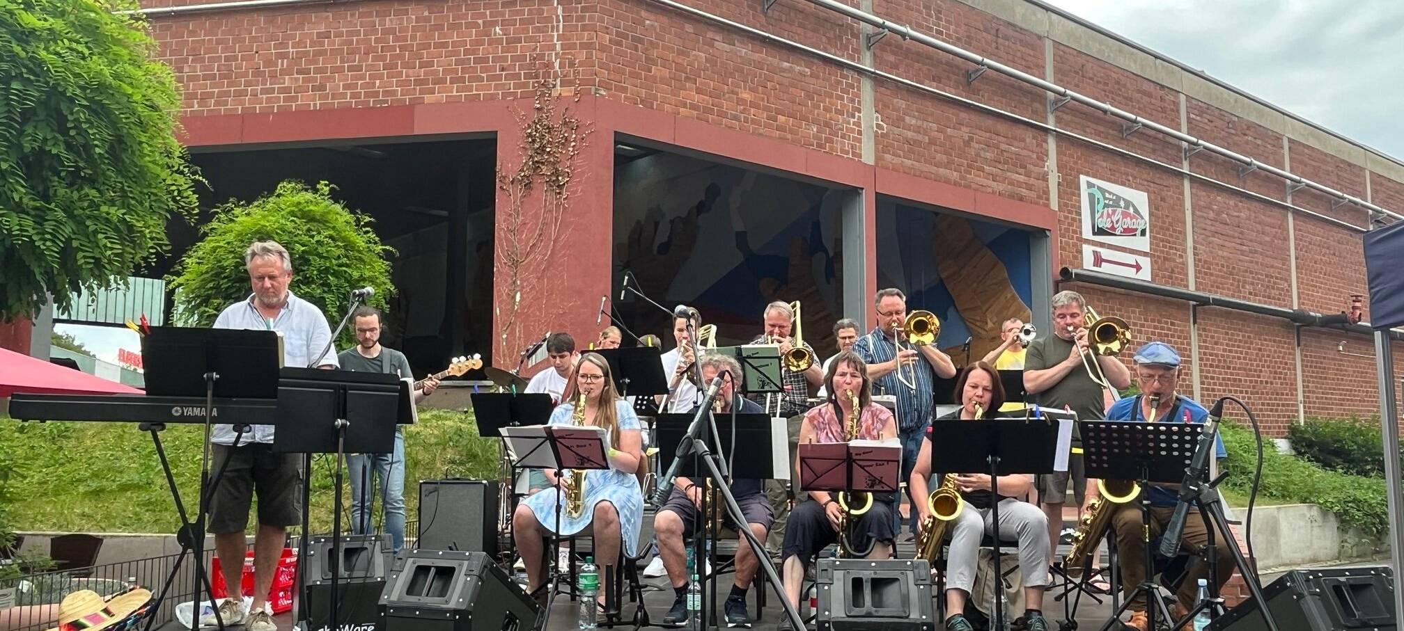 "Swing in die Ferien"