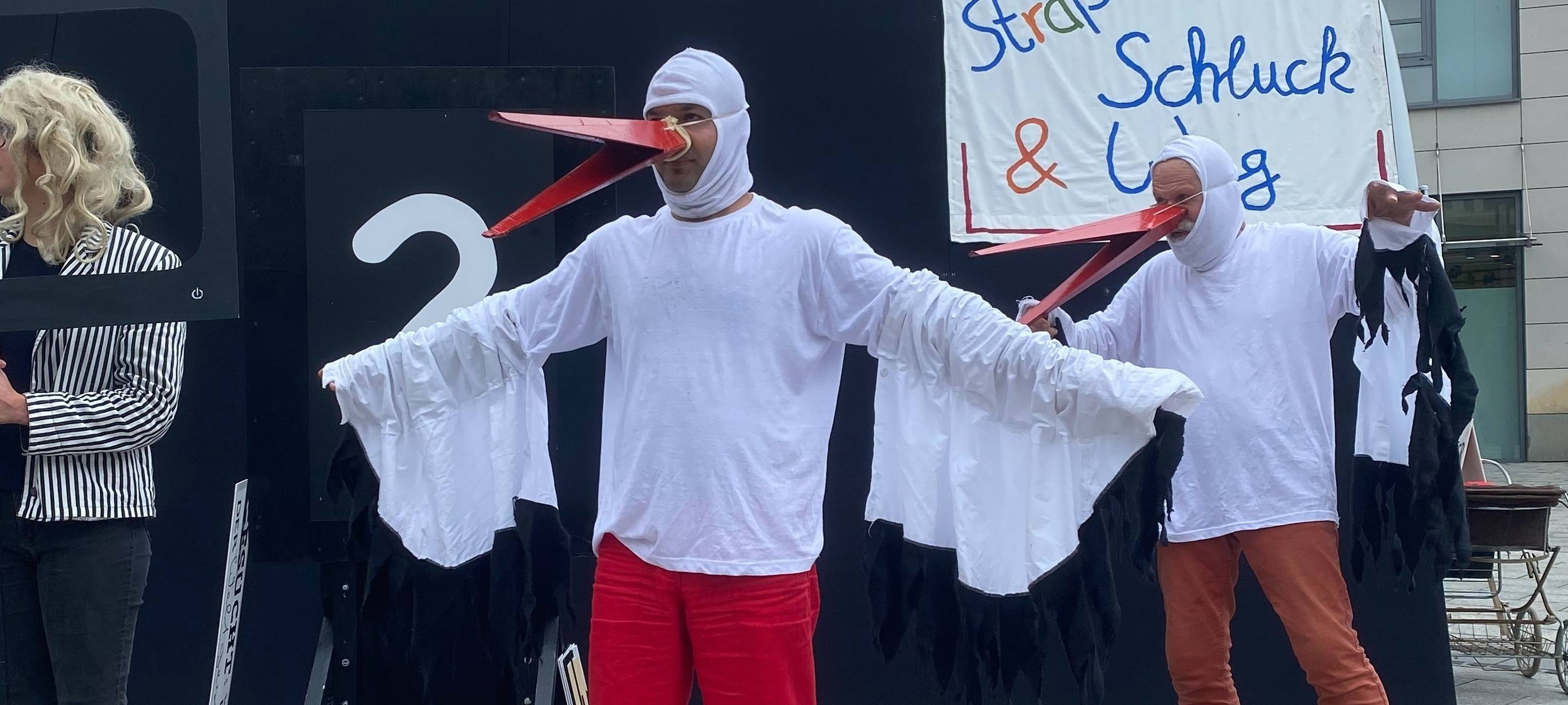 Straßentheater ,,Schluck und weg"