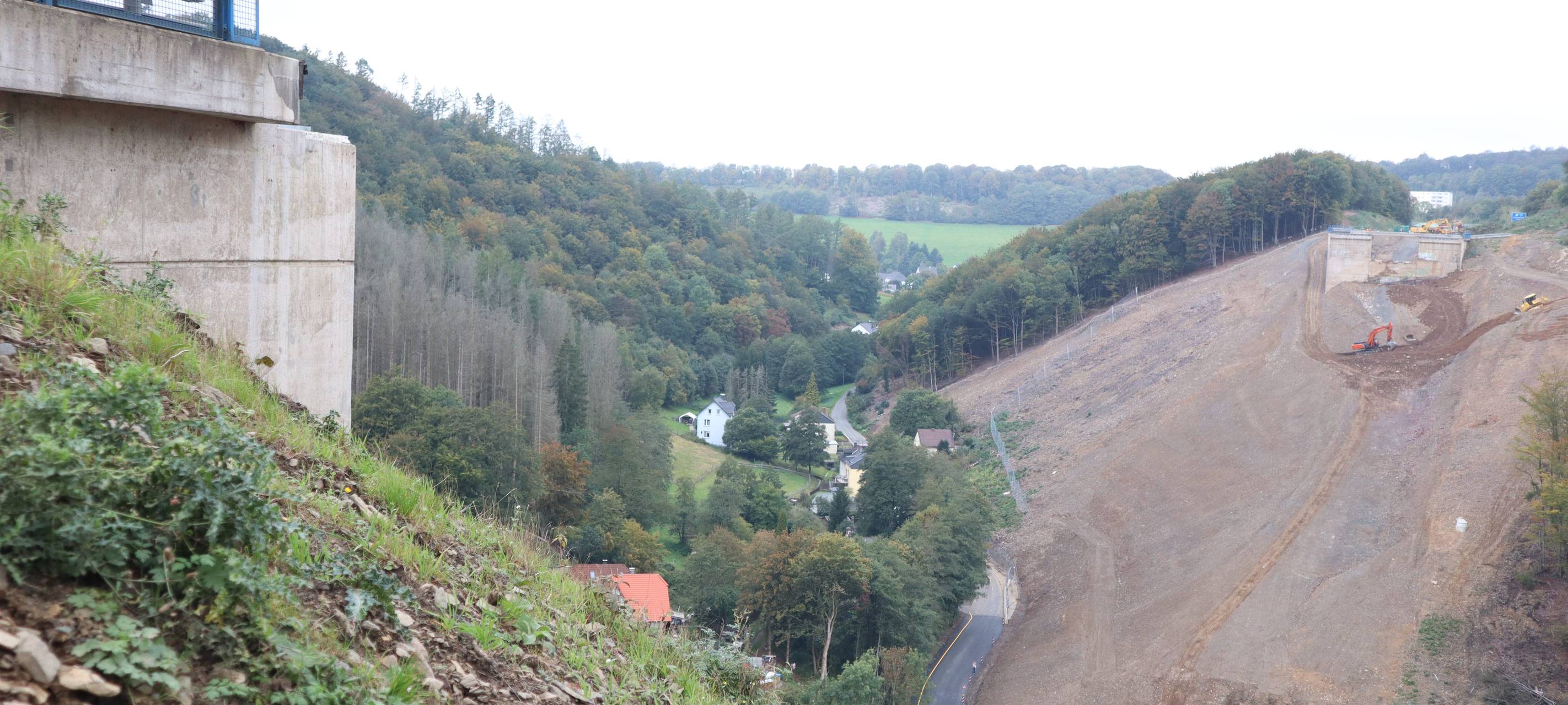 Start beim Neubau der A 45-Rahmedetalbrücke