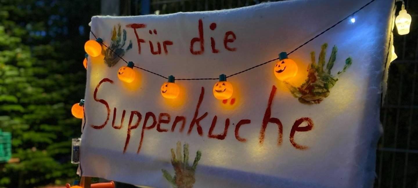 Halloween-Spenden-Sammelaktion für die Suppenküche