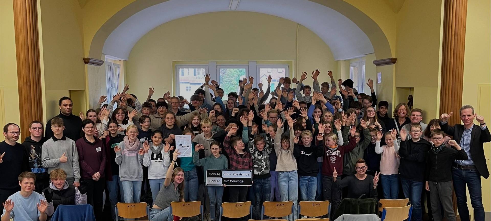 Albrecht-Dürer-Gymnasium erhält Siegel: "Schule ohne Rassismus, Schule mit Courage"