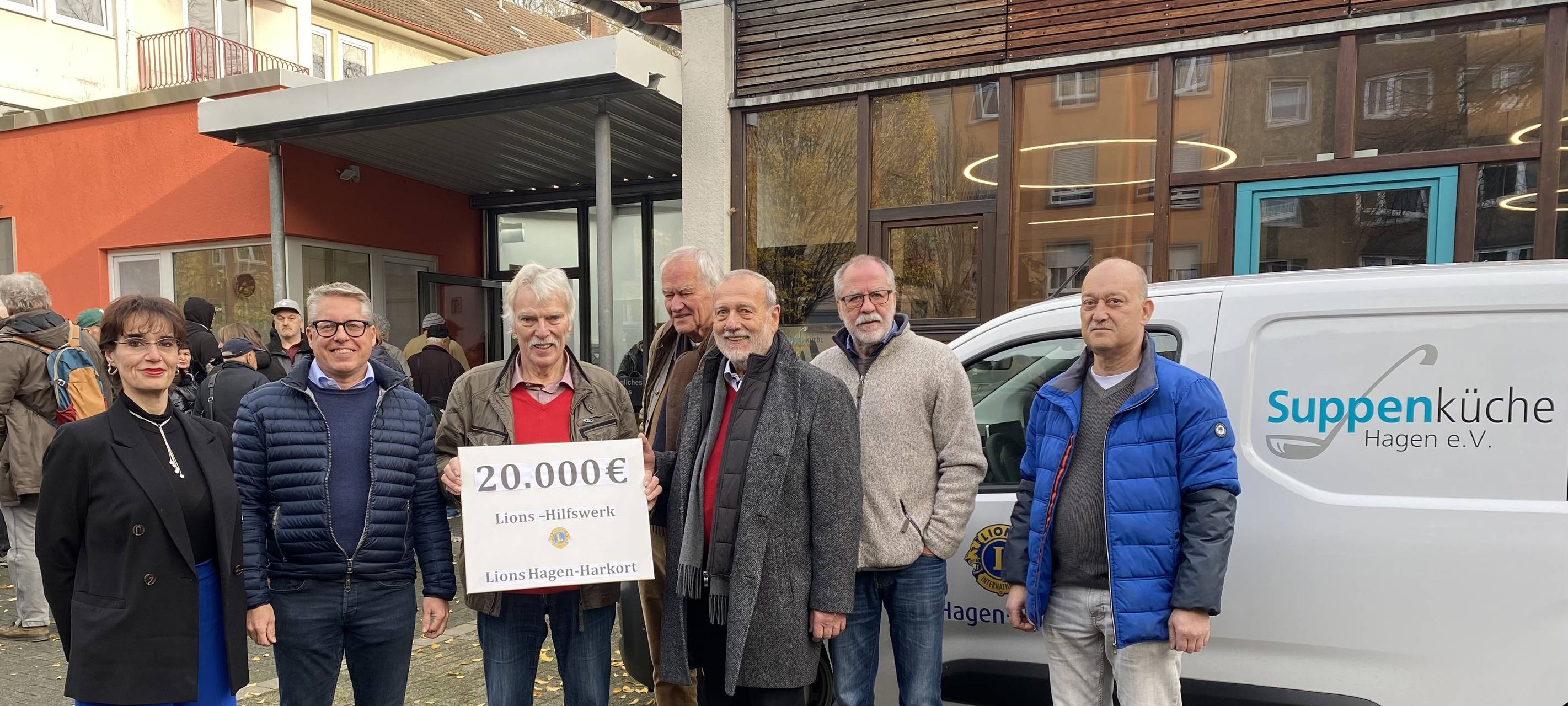 Suppenküche mit neuem E-Mobil