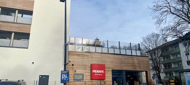 St. Engelbert über Penny-Markt