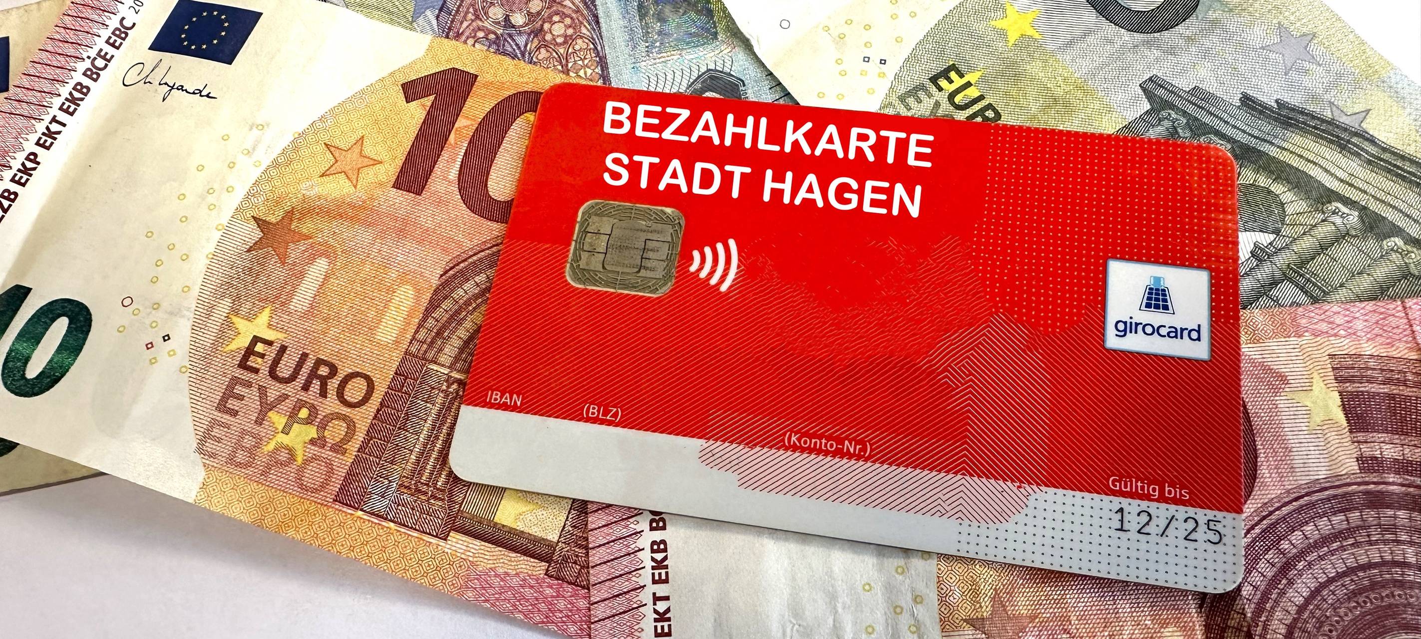 Linke gegen Bezahlkarte