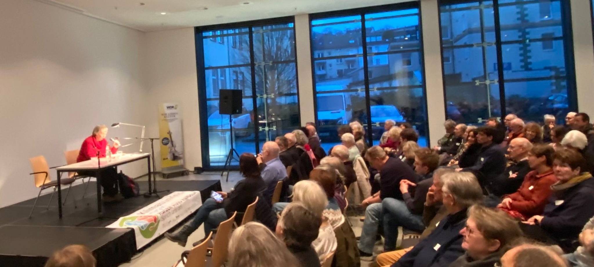 Bärbel Höhn will bewegen