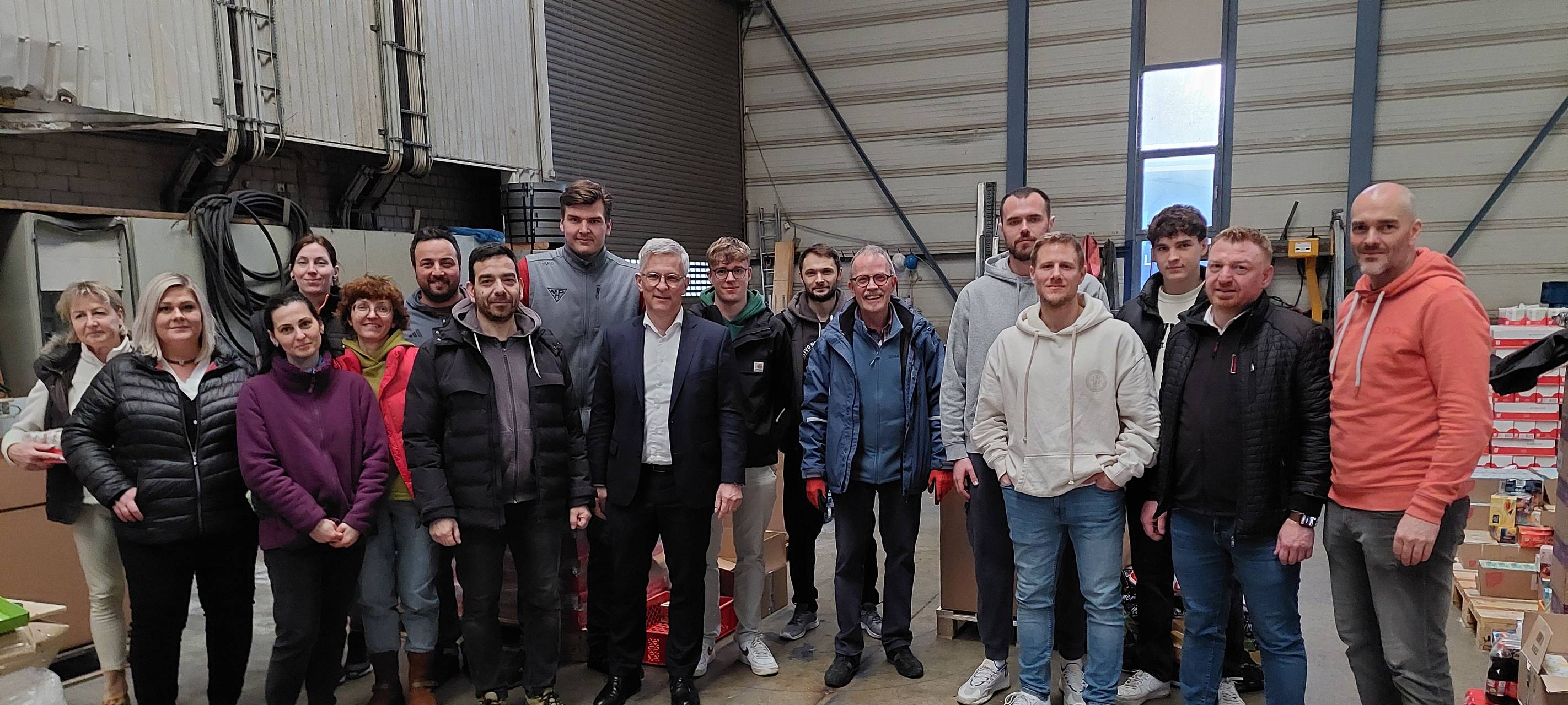 2500 Lebensmitteltüten für die Ukraine