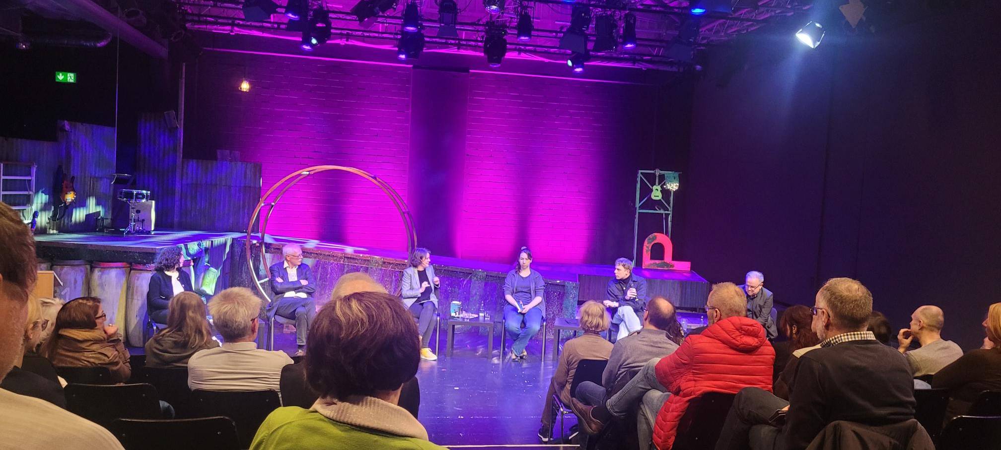 Politischer Salon über Social Media