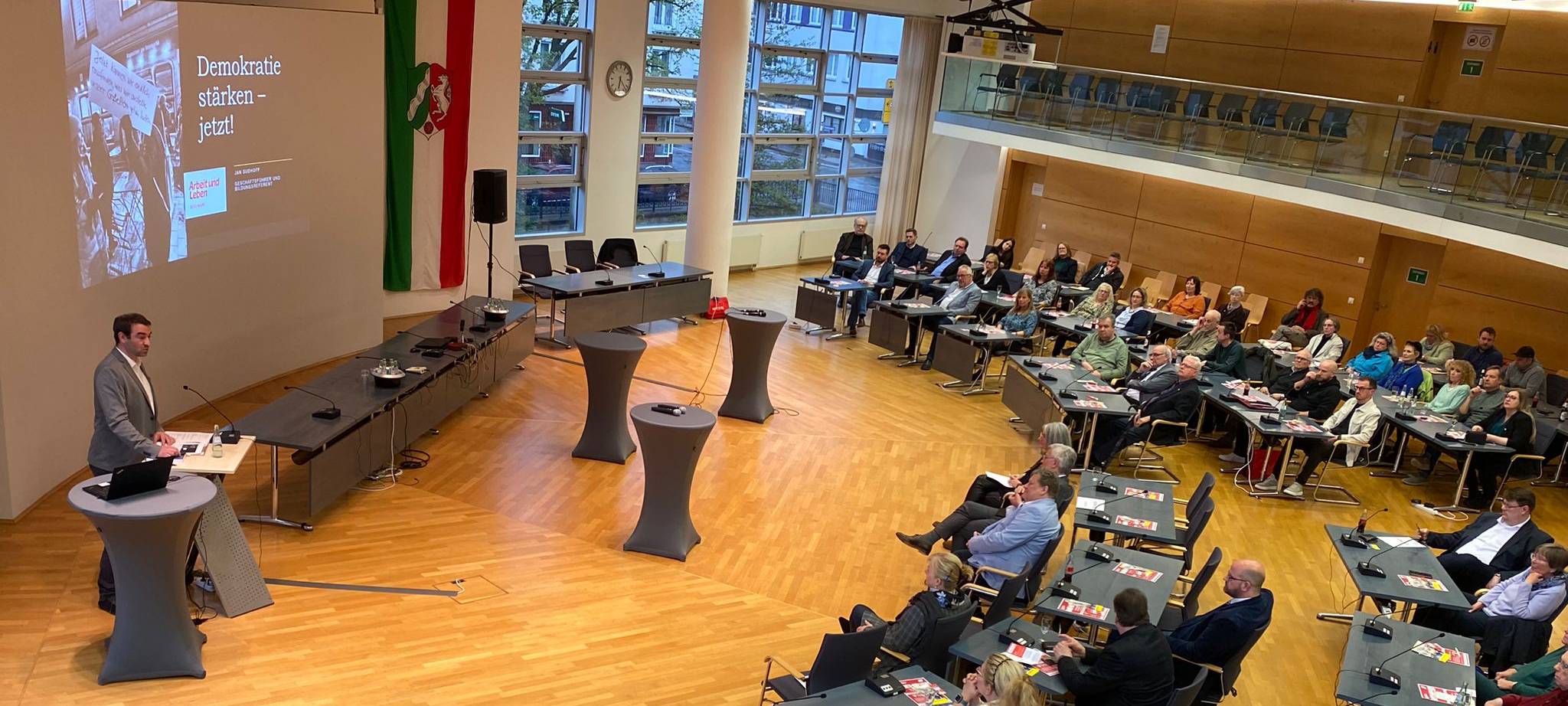 Demokratie stärken. Jetzt.